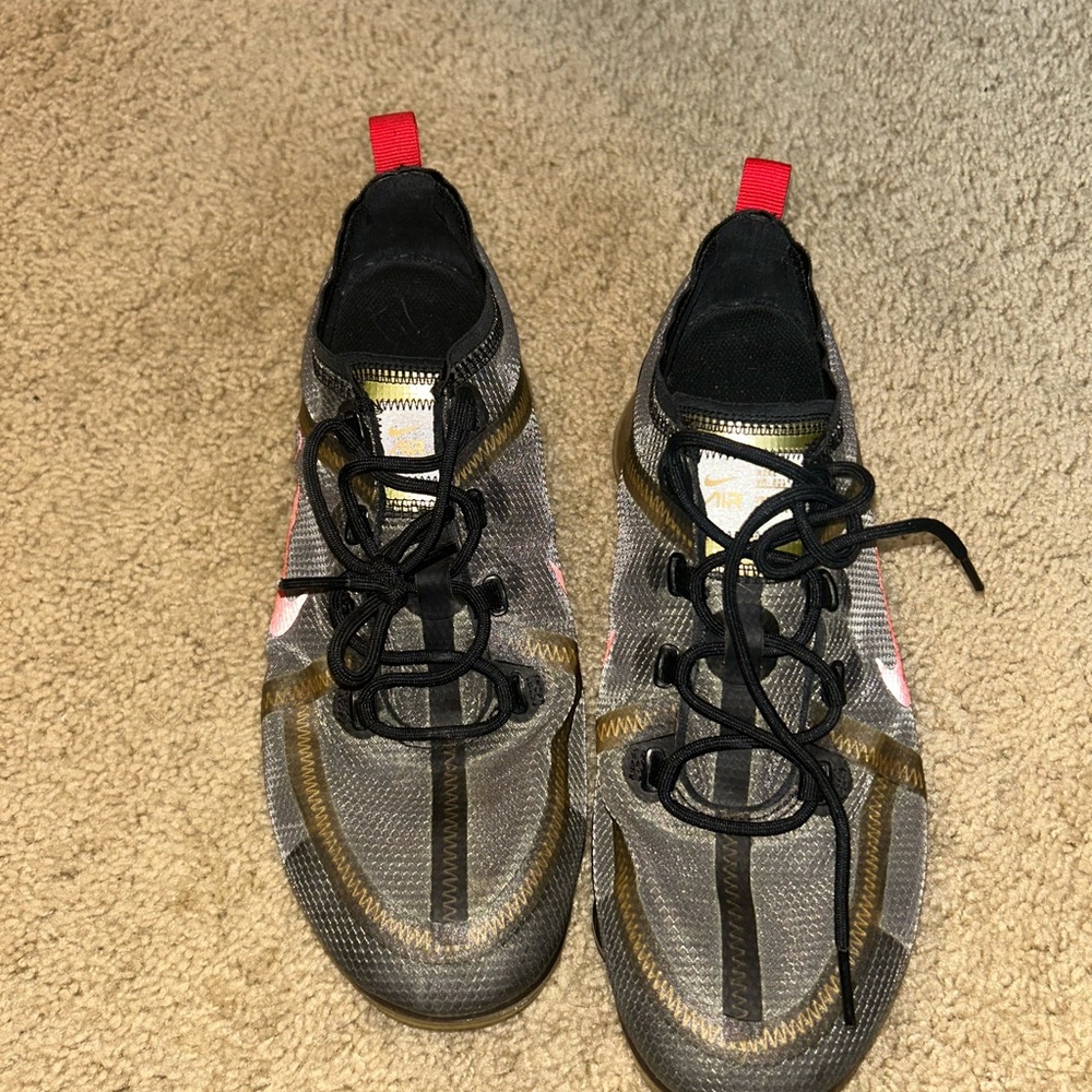 Nike Women's Shoes - Black and Gold